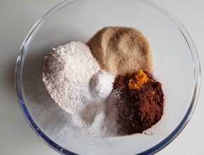 ingredienti torta al cioccolato